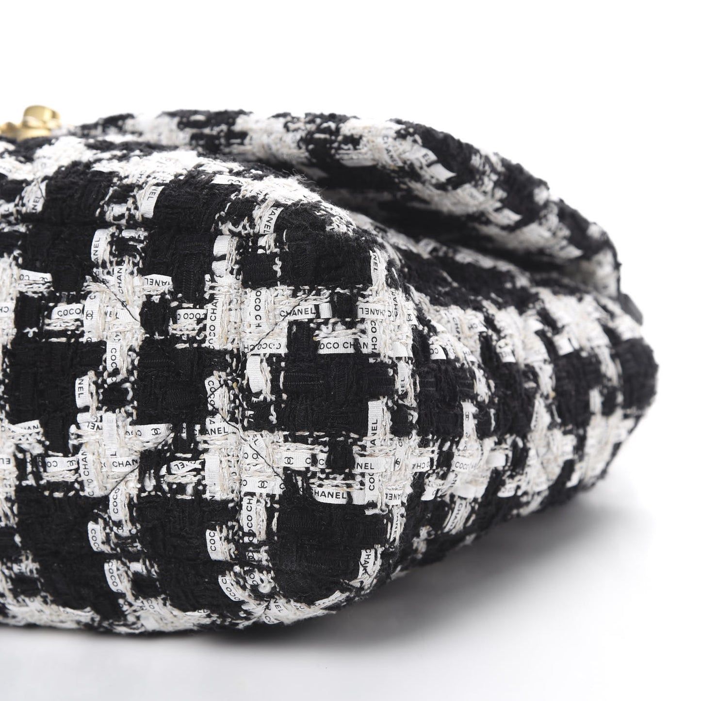 Tweed Quilted Large 19 Flap Black Ecru White