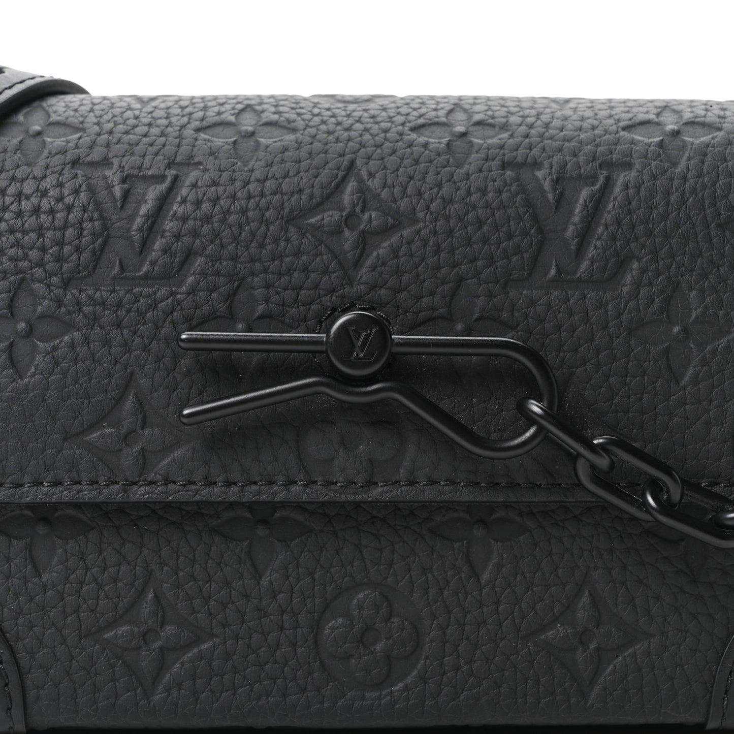 Taurillon Monogram Steamer Wearable Wallet Black