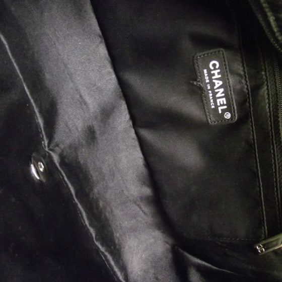 Aged Calfskin Perforated Flap Black