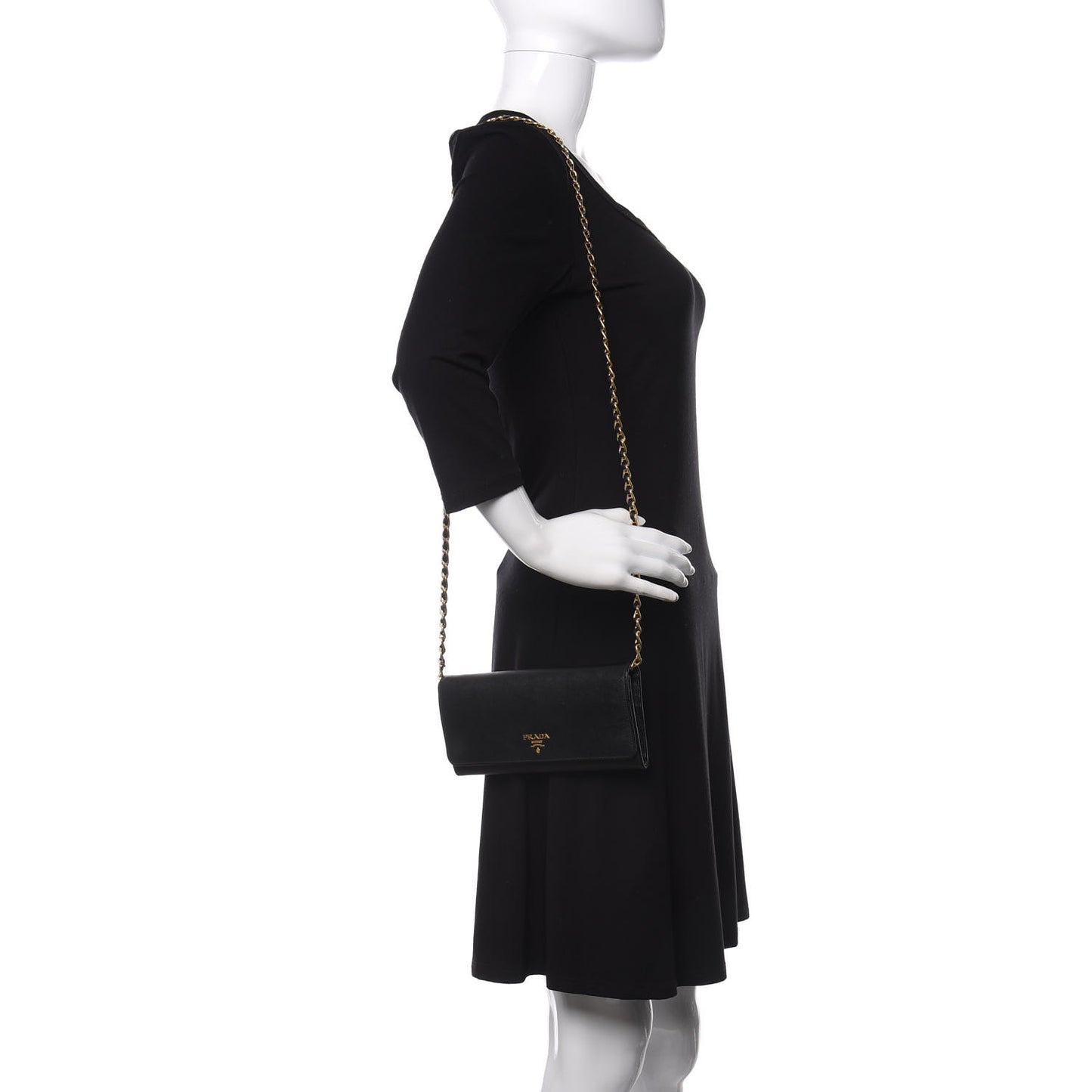 Saffiano Metal Oro Chain Wallet Black