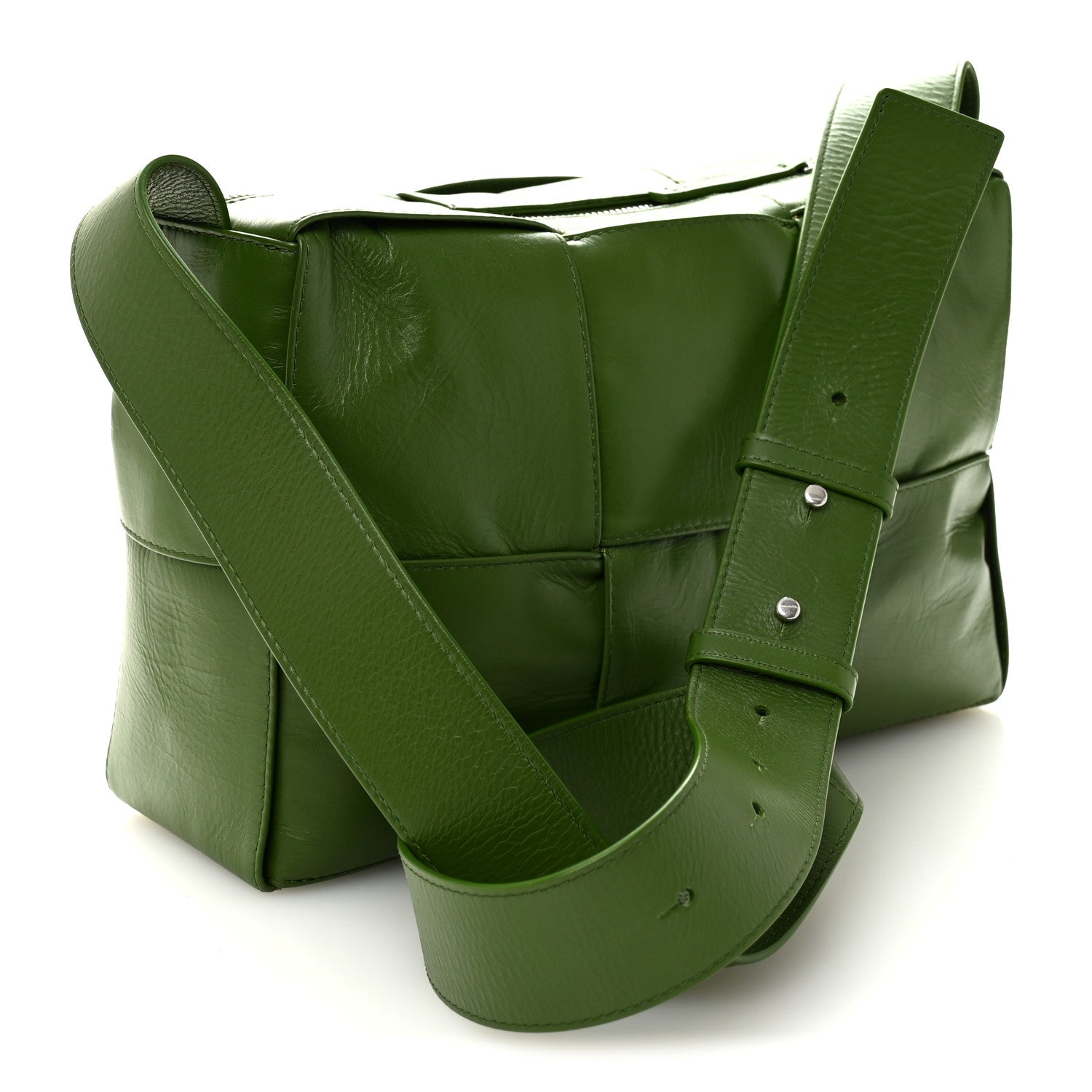 Bottega Veneta Paper Calfskin Maxi Intreccio Medium Arco Camera Bag Avocado 3 of 10