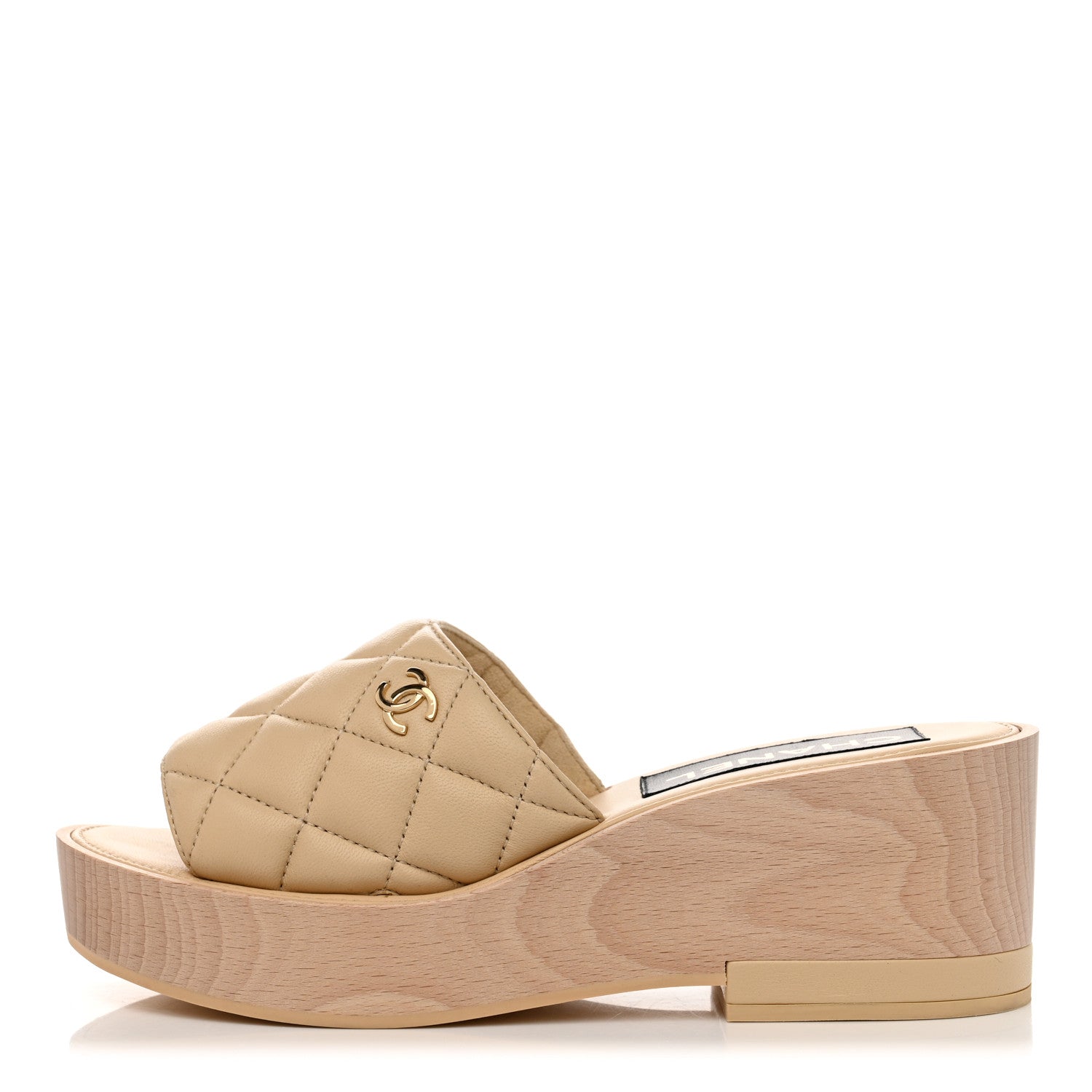 CHANEL ベージュ キルティングサンダル 38サイズ Chanel Lambskin Quilted CC Slip On Platform Sandals 38 Beige