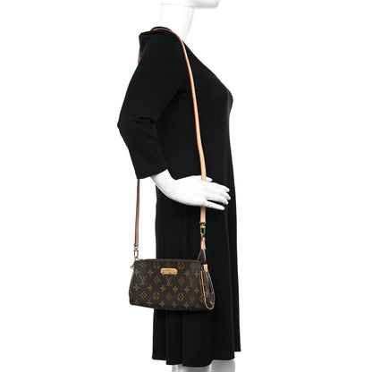 Louis Vuitton Monogram Eva Clutch 2 of 9