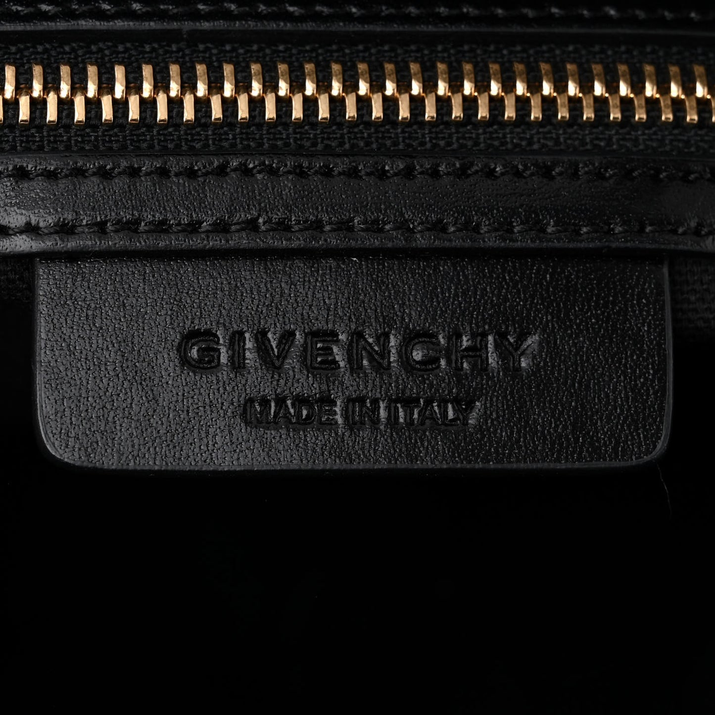 Shiny Lord Calfskin Medium Antigona Black