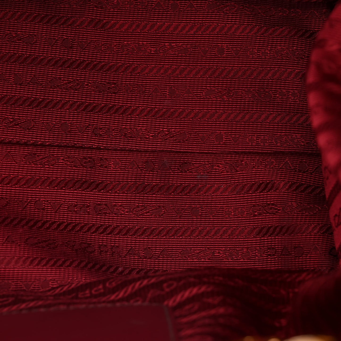 Saffiano Lux Medium Tote Cerise