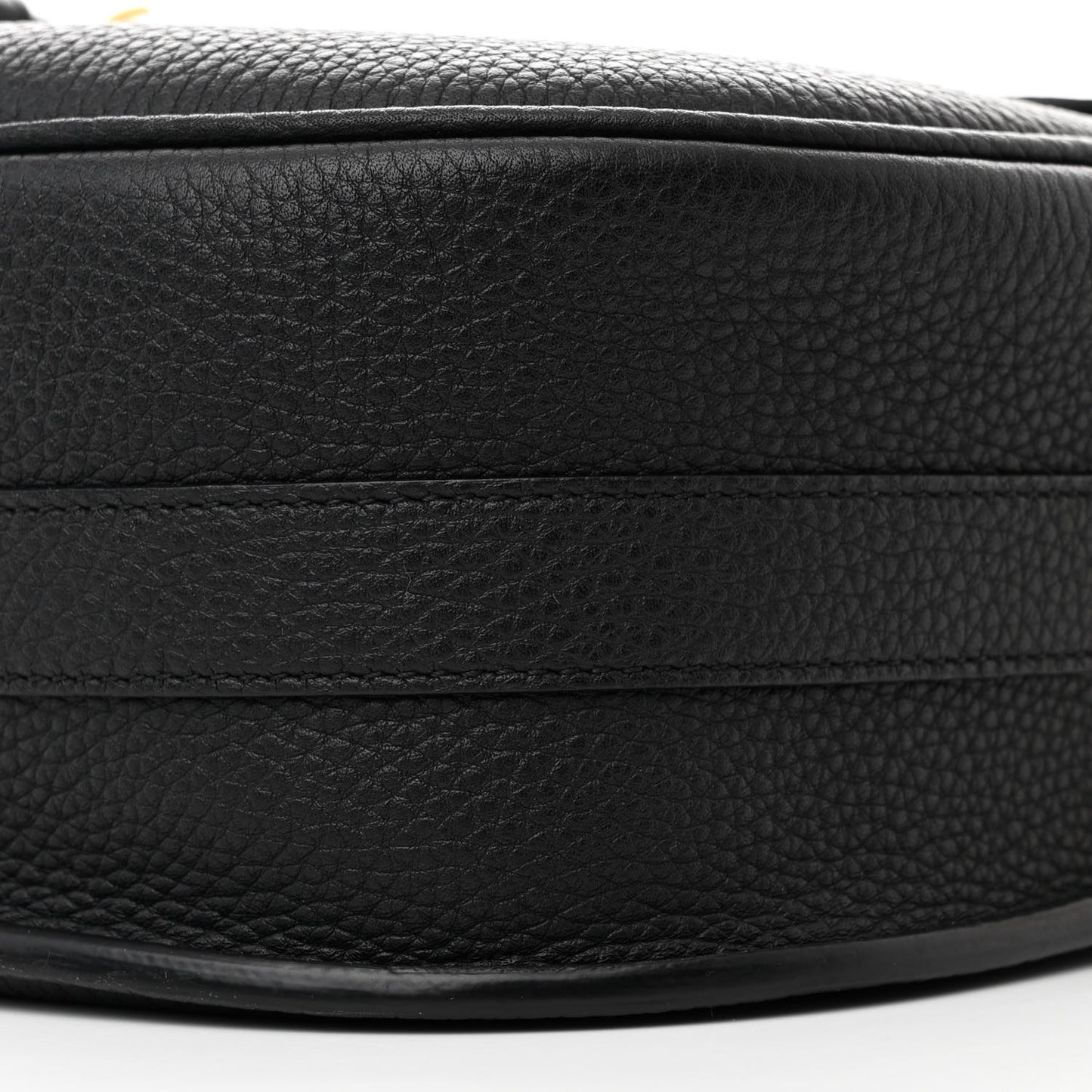Grained Calfskin Large Bobby Flap Black