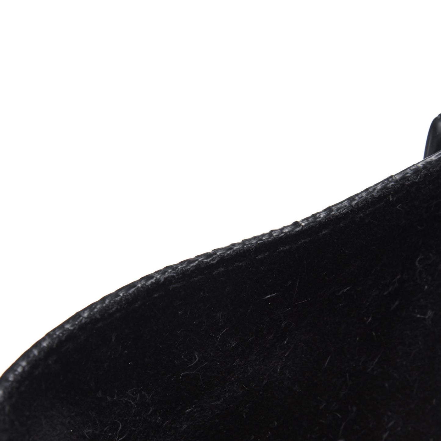 Supple Calfskin Medium Phantom Luggage Black