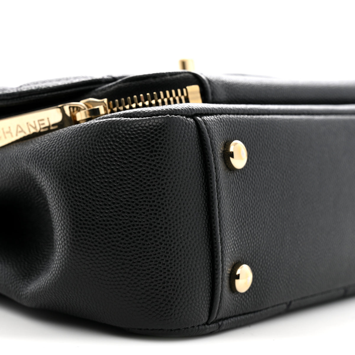 Caviar Quilted Medium Business Affinity Flap Black