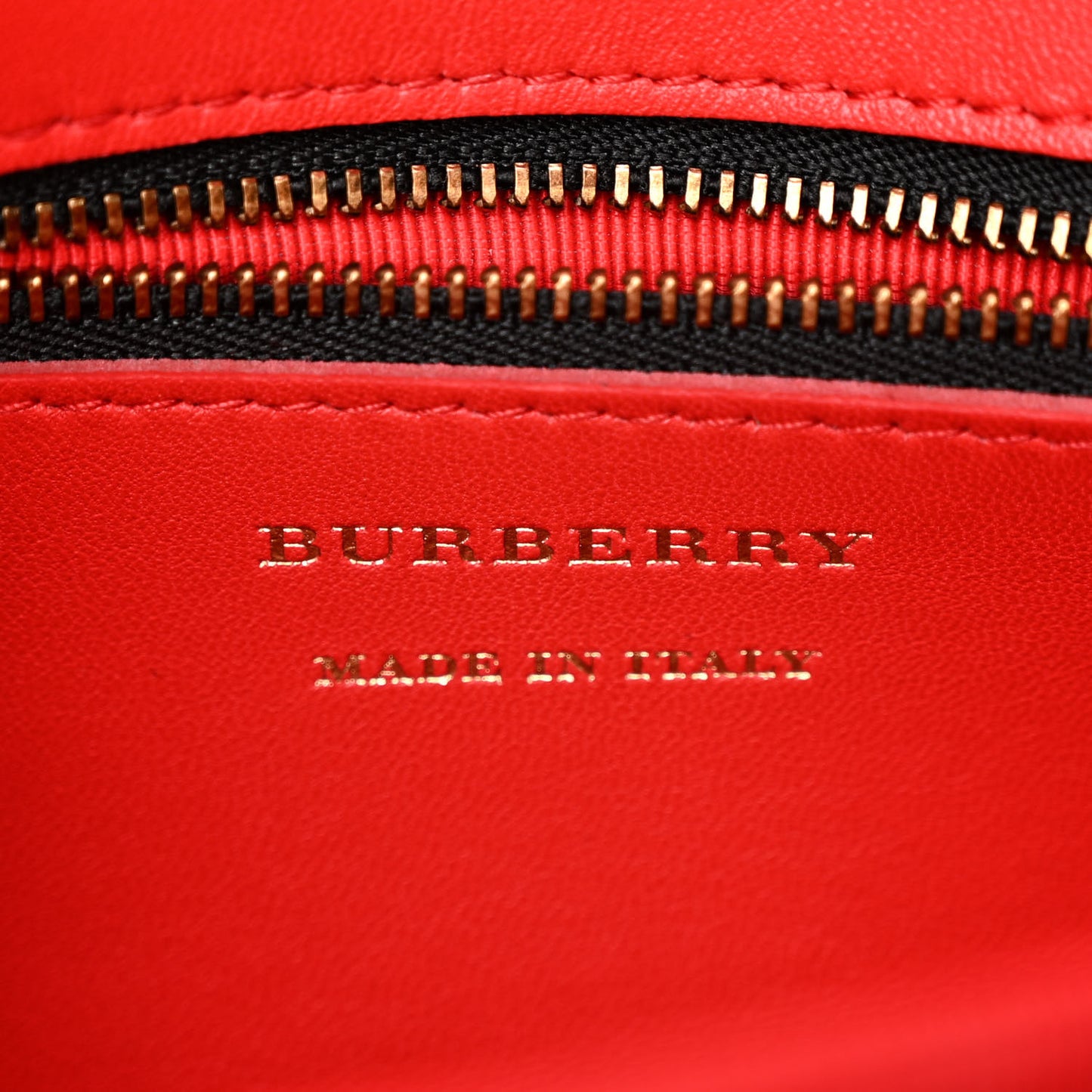 Patent 1983 Knight Check Link Shoulder Bag Bright Red