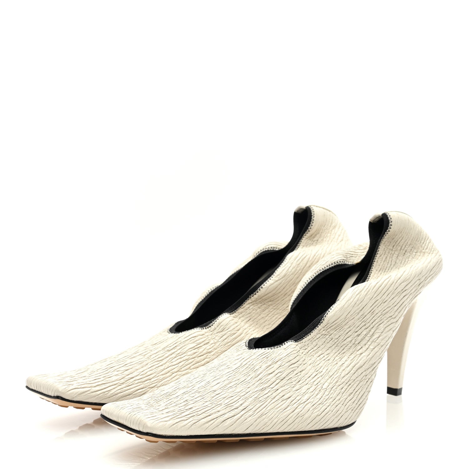 Bottega Veneta Crunch Calfskin Sharpei Pumps 39.5 Trench 2 of 7