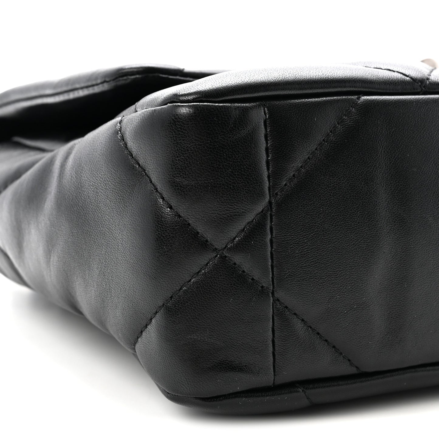 Lambskin Quilted Medium Chanel 19 Flap Black