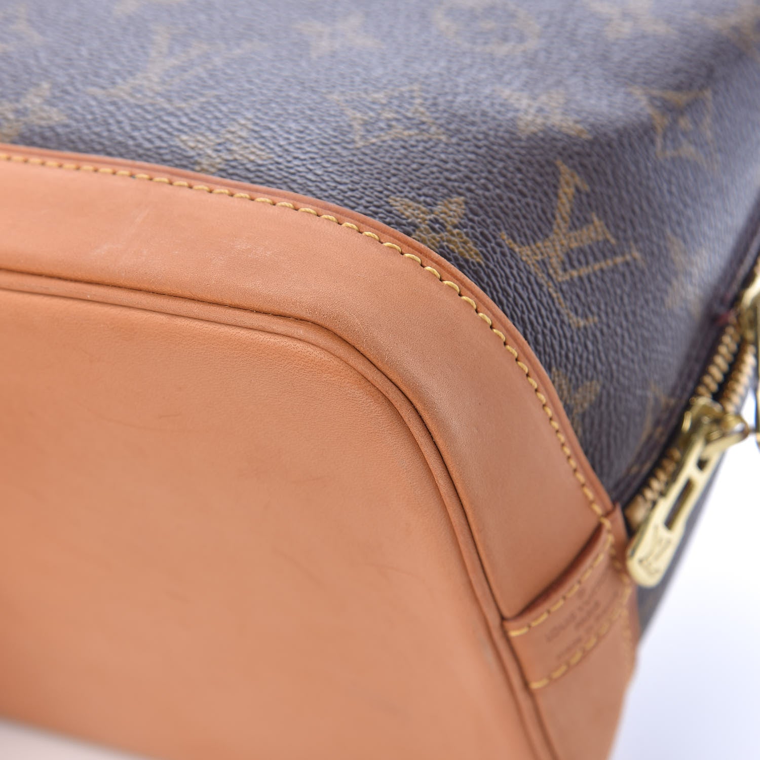 Louis Vuitton Monogram Alma PM 13 of 20