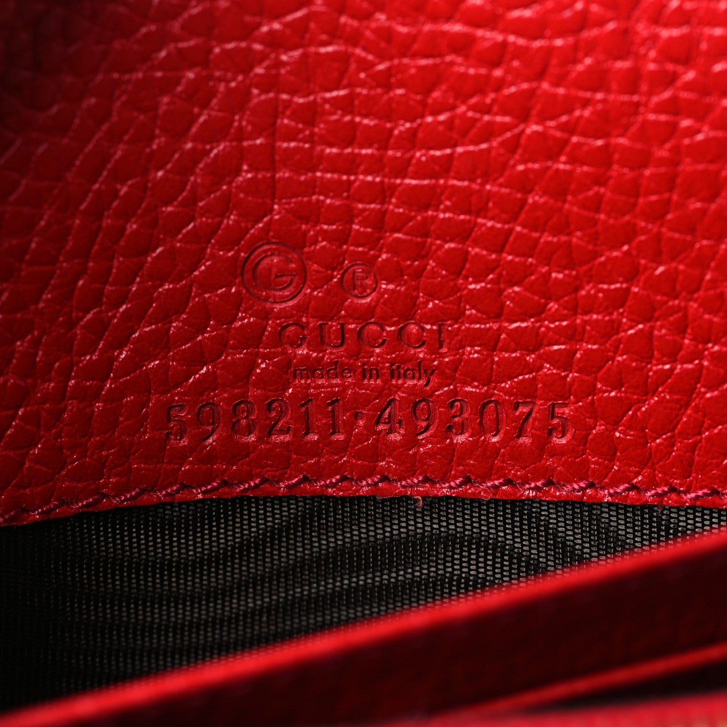 Gucci Pebbled Calfskin Soho Wallet on Chain Tabasco Red 6 of 8