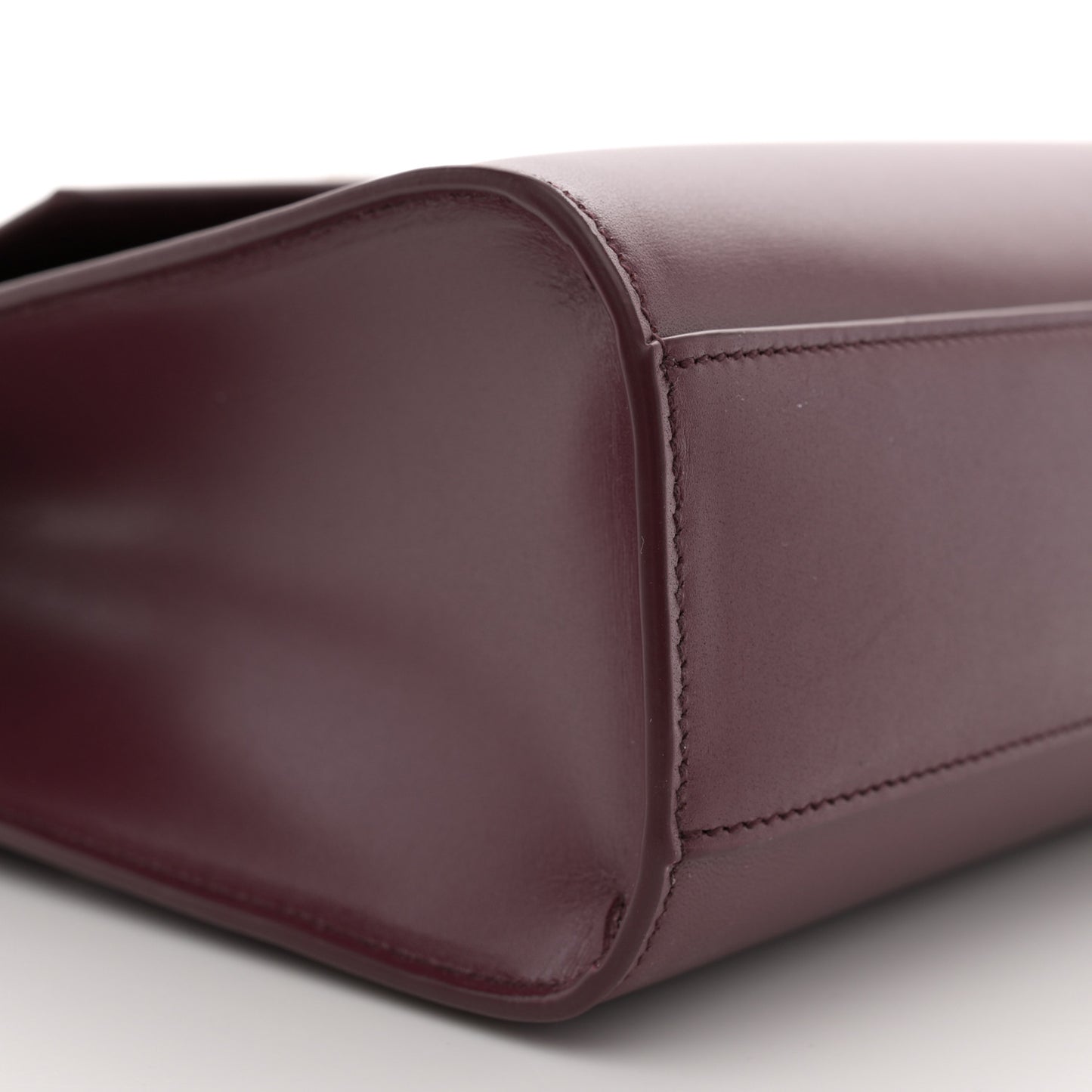 Smooth Calfskin Manhattan Shoulder Bag Rouge