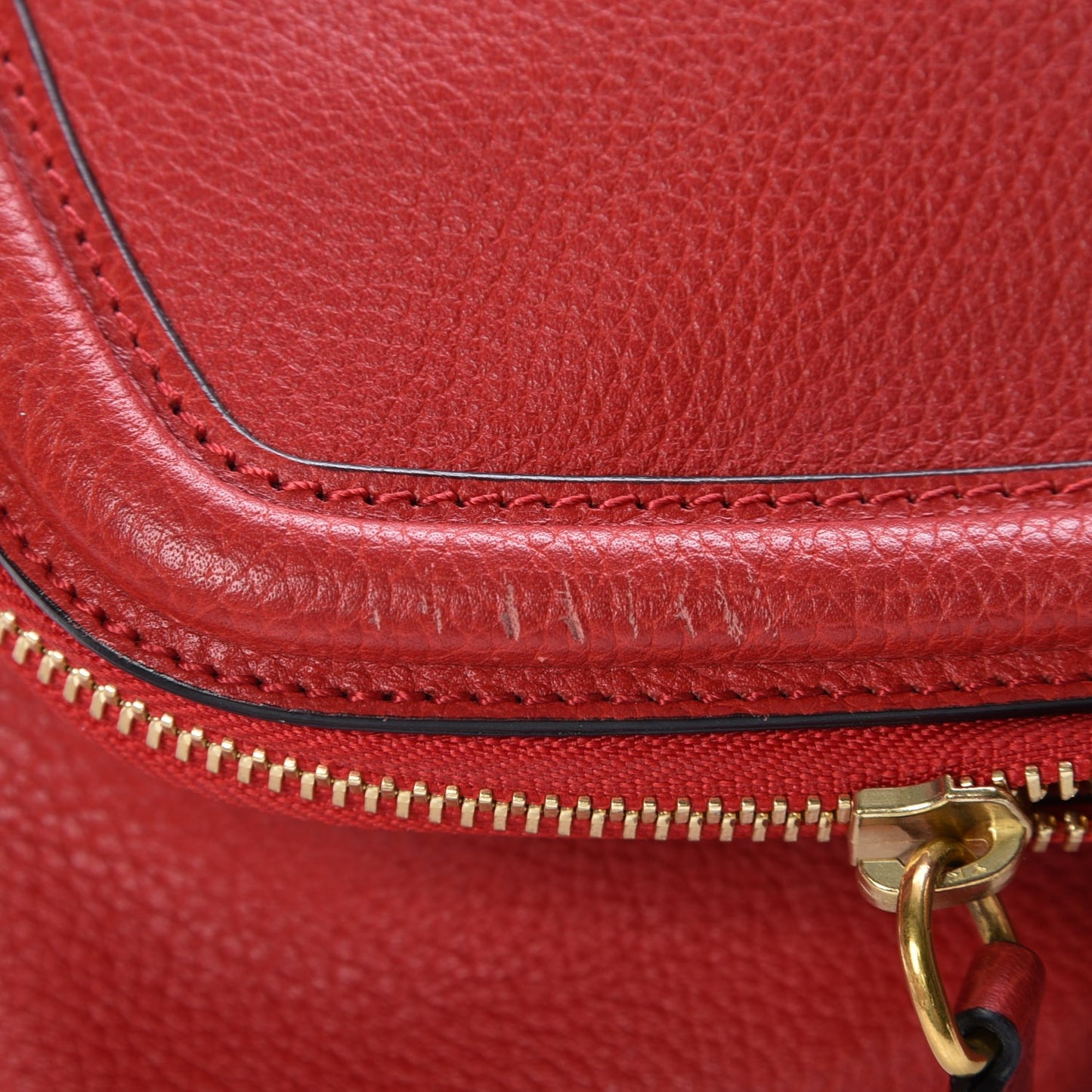 Grainy Calfskin Padlock Skull Clutch Red