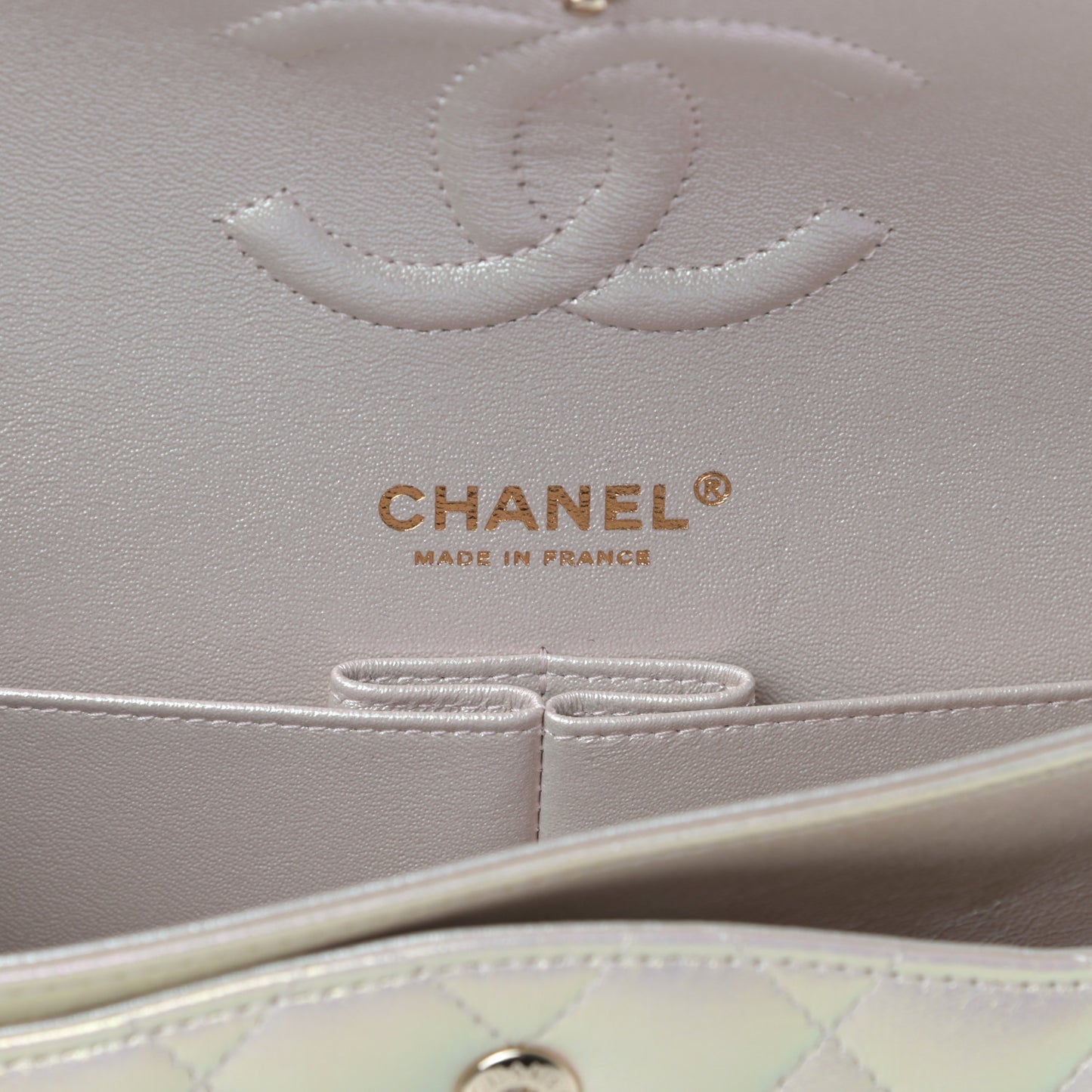 Iridescent Lambskin Quilted Medium Double Flap Ivory