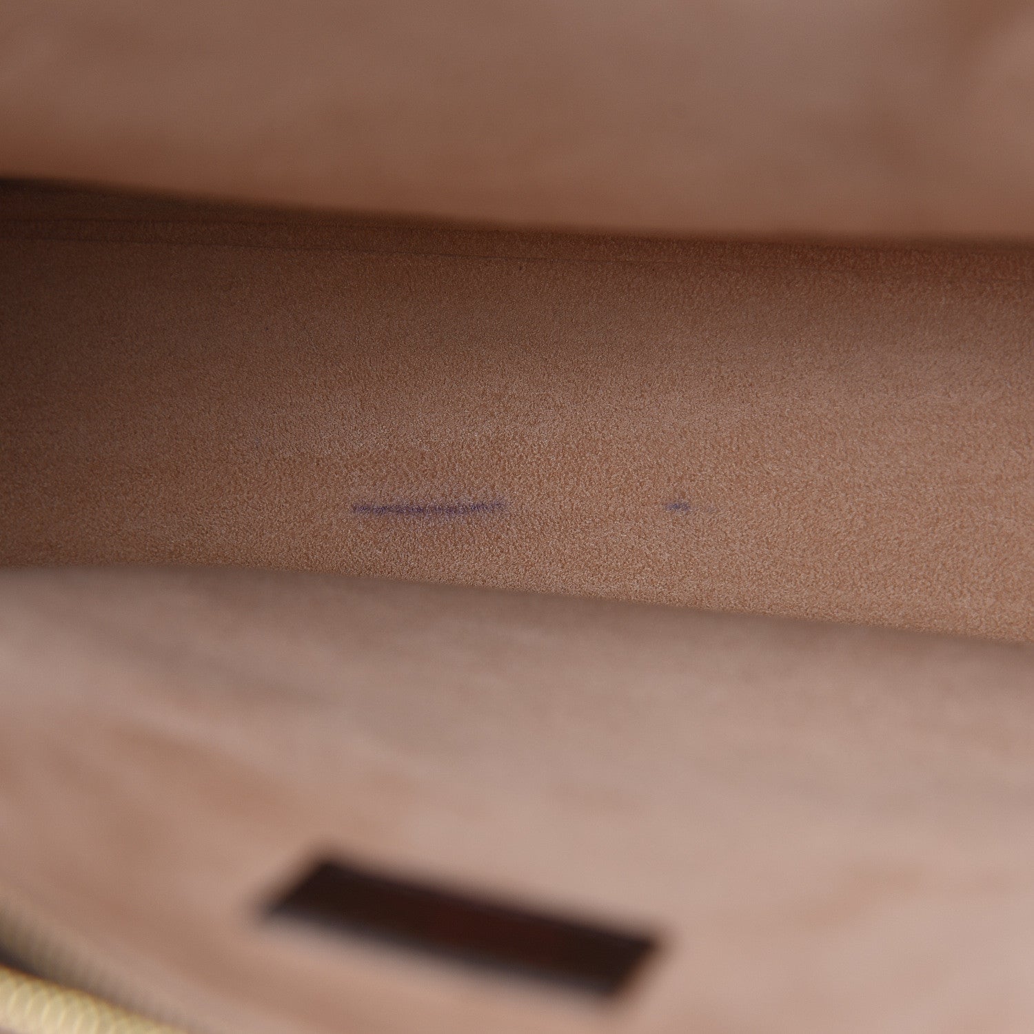 Louis Vuitton Damier Ebene Kensington 6 of 18