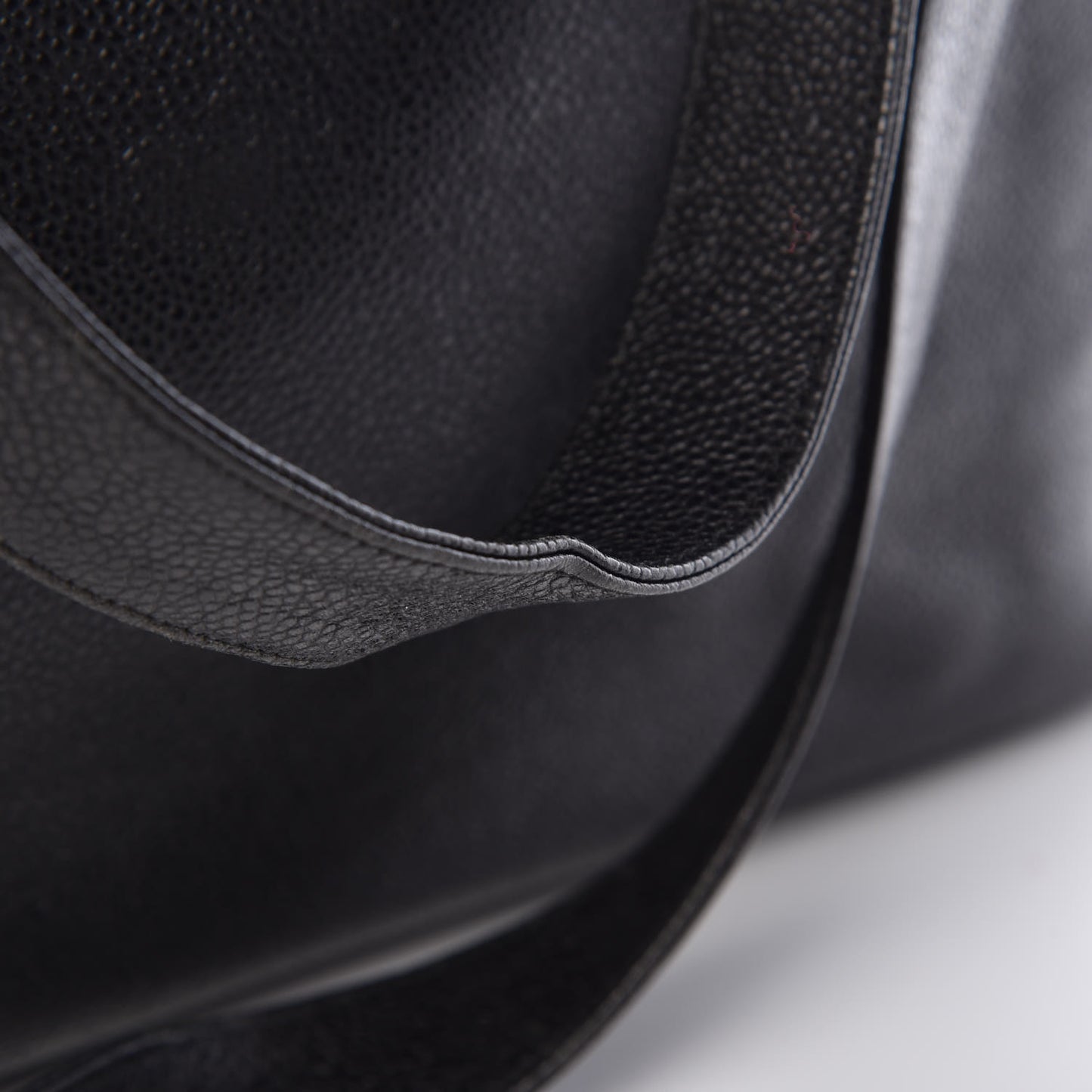 Caviar Large CC Shoulder Bag Black