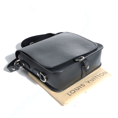 Louis Vuitton Taiga Andrei Ardoise 4 of 7