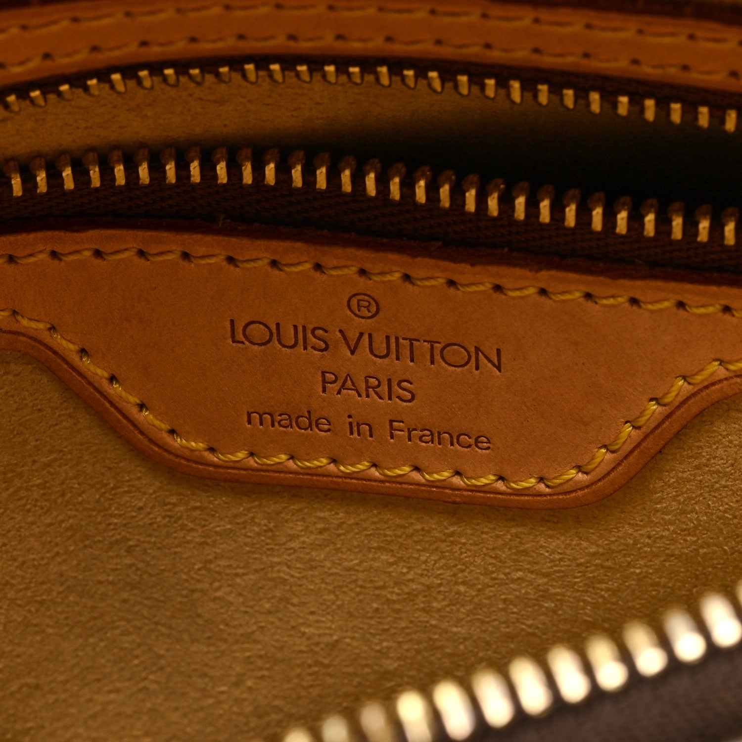 Louis Vuitton Monogram Looping MM 6 of 10