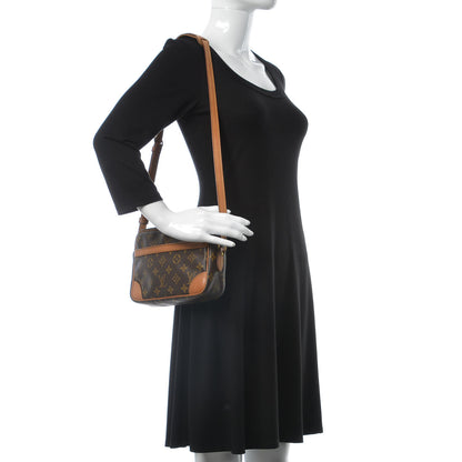 Louis Vuitton Monogram Trocadero 24 2 of 22