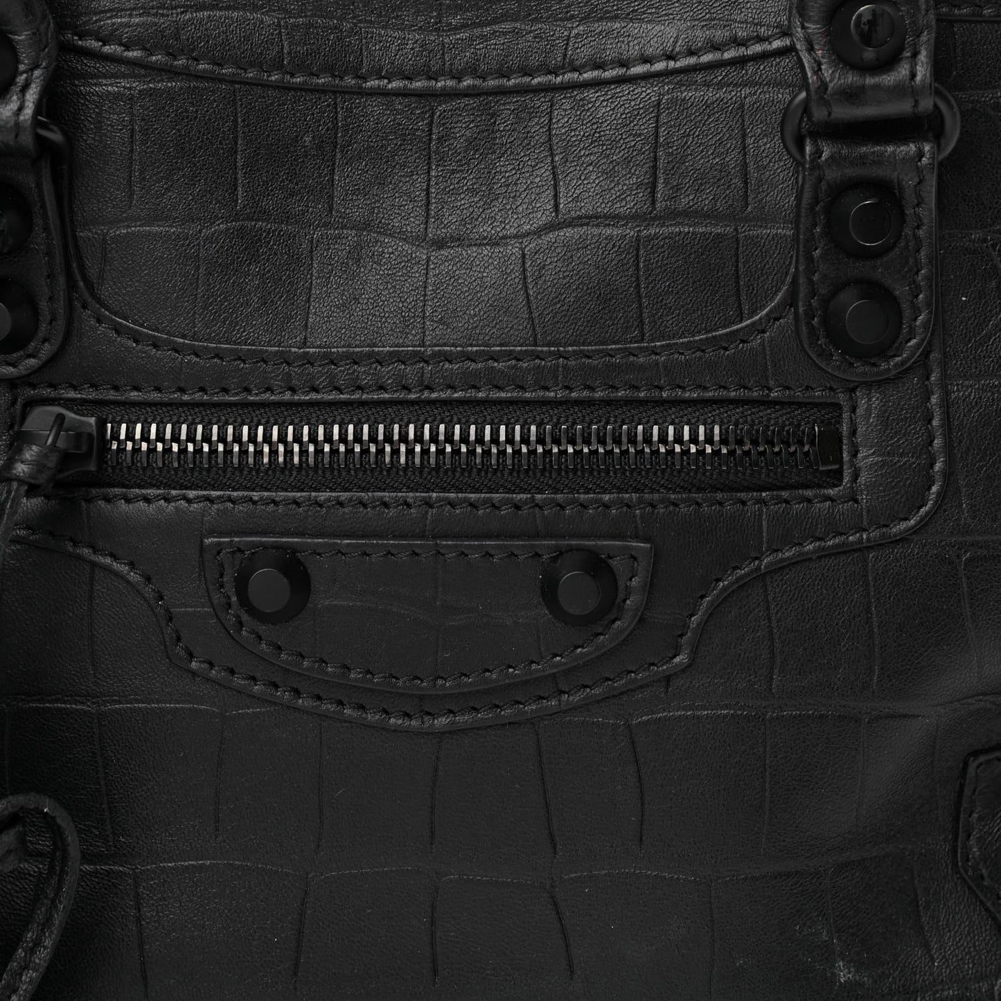 Matte Supple Lambskin Crocodile Embossed Classic Black Hardware S City Black