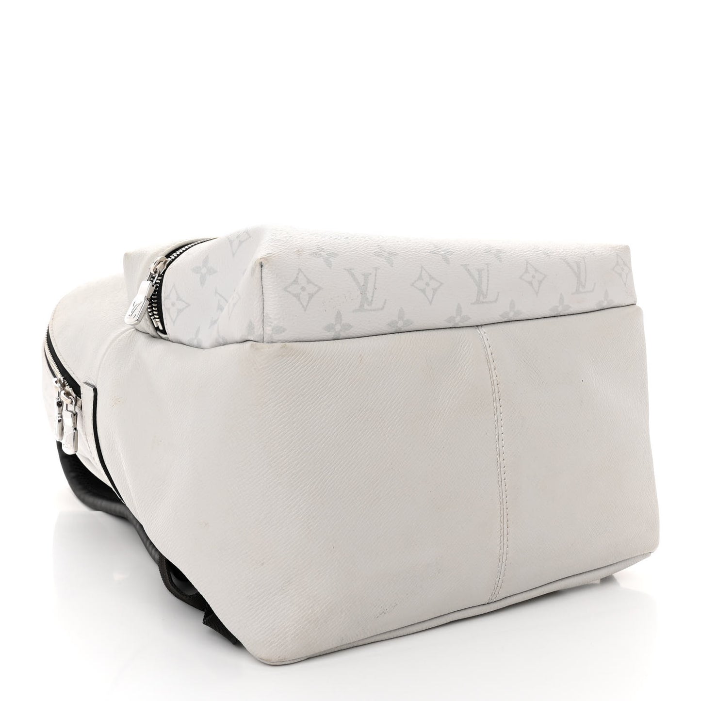 Taiga Monogram Discovery Backpack PM White