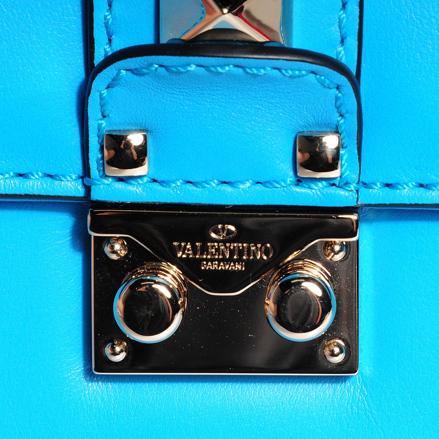 Valentino Garavani Vitello Medium Glam Lock Rockstud Flap Parrot 8 of 8