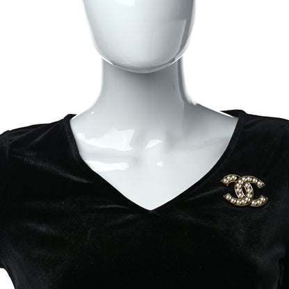 Chanel Pearl CC Brooch Light Gold 2 of 5