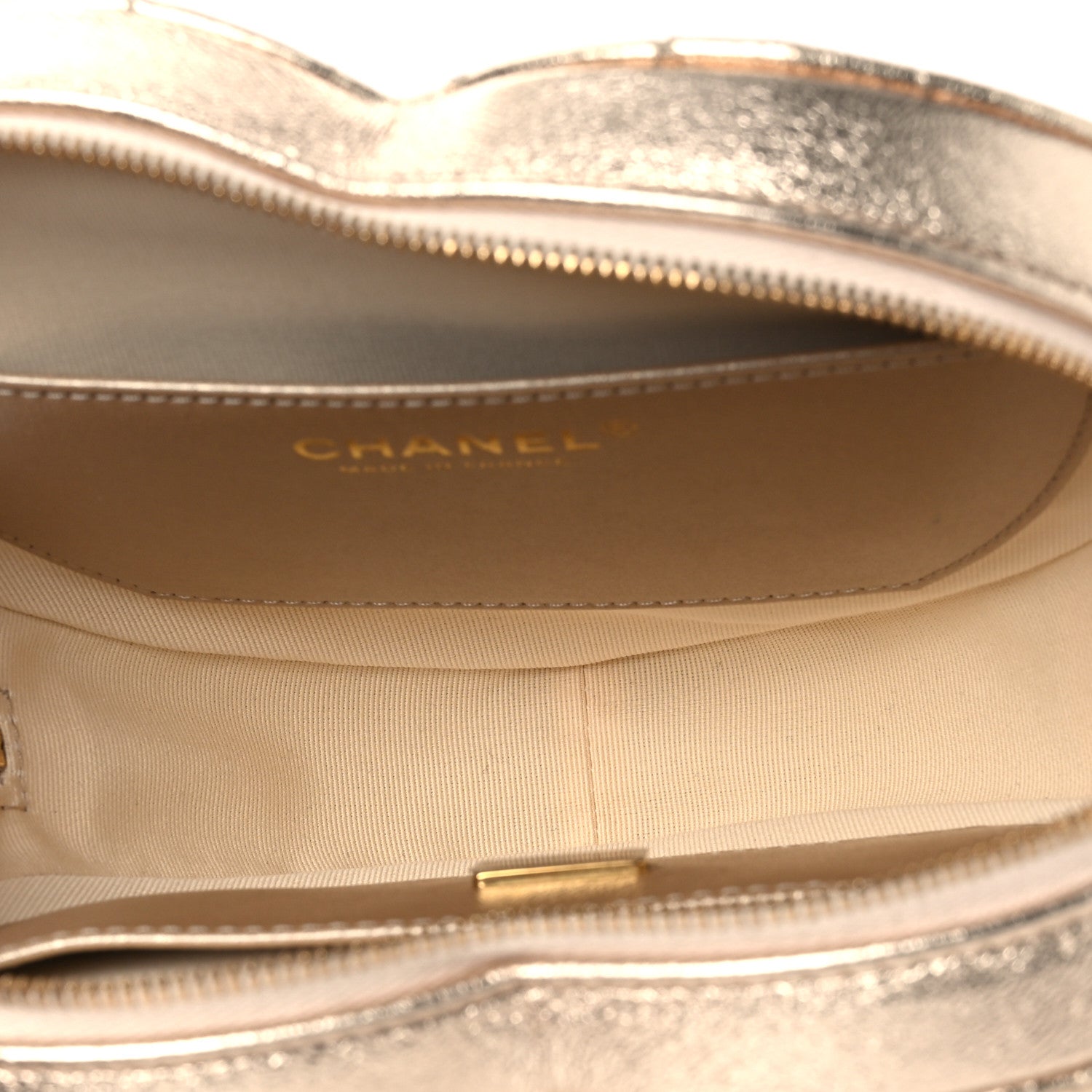 Chanel Metallic Lambskin Quilted CC In Love Heart Bag Gold 5 of 12