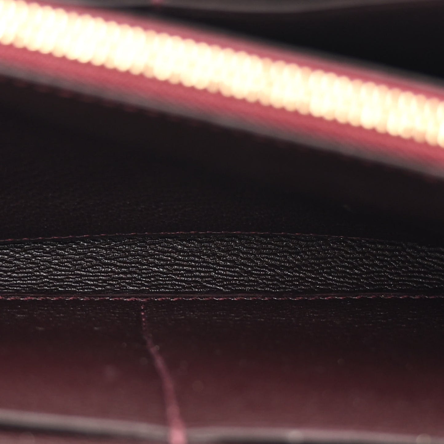 Matte Alligator Kelly Wallet To Go Bordeaux