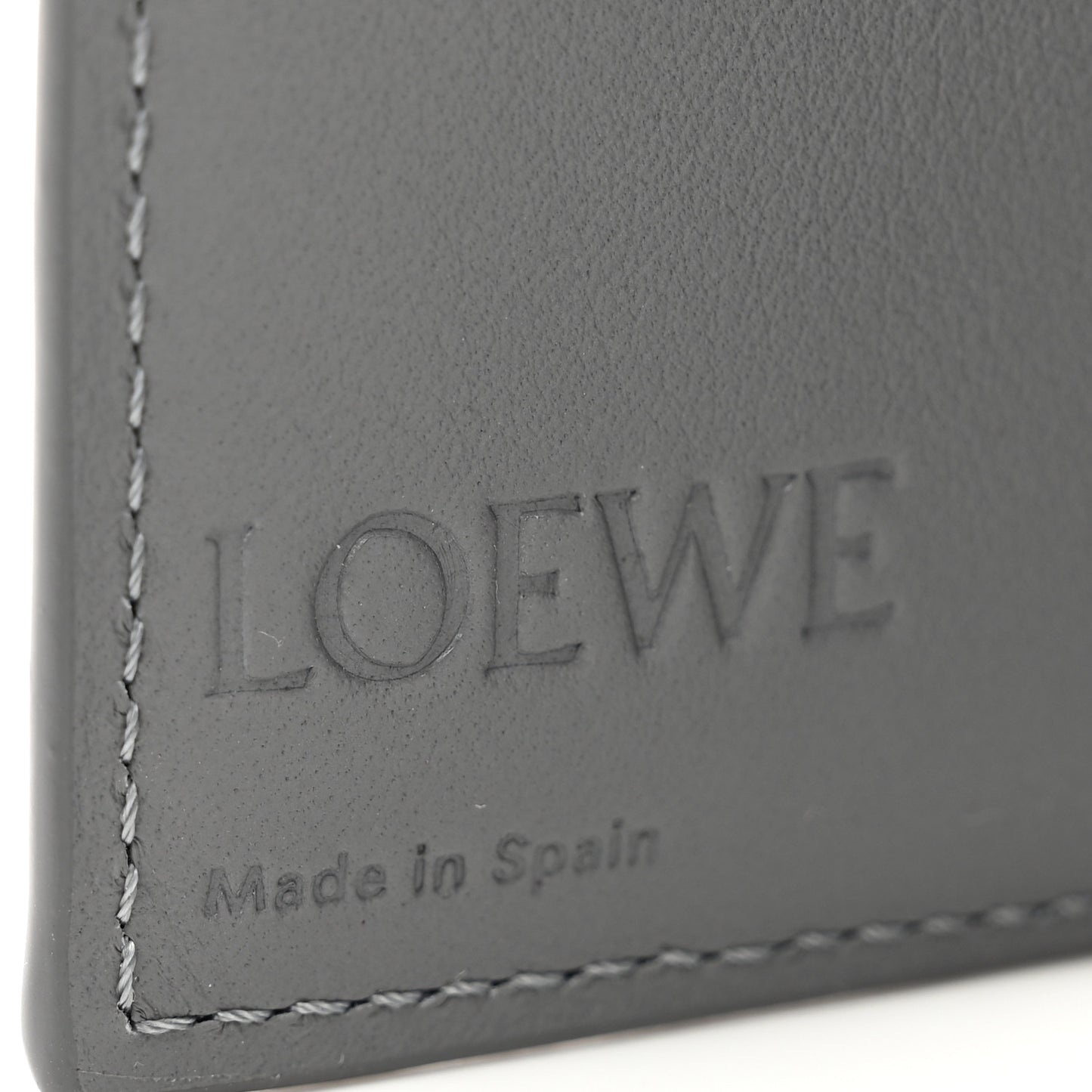 Grained Calfskin Anagram Trifold Wallet Asphalt Grey