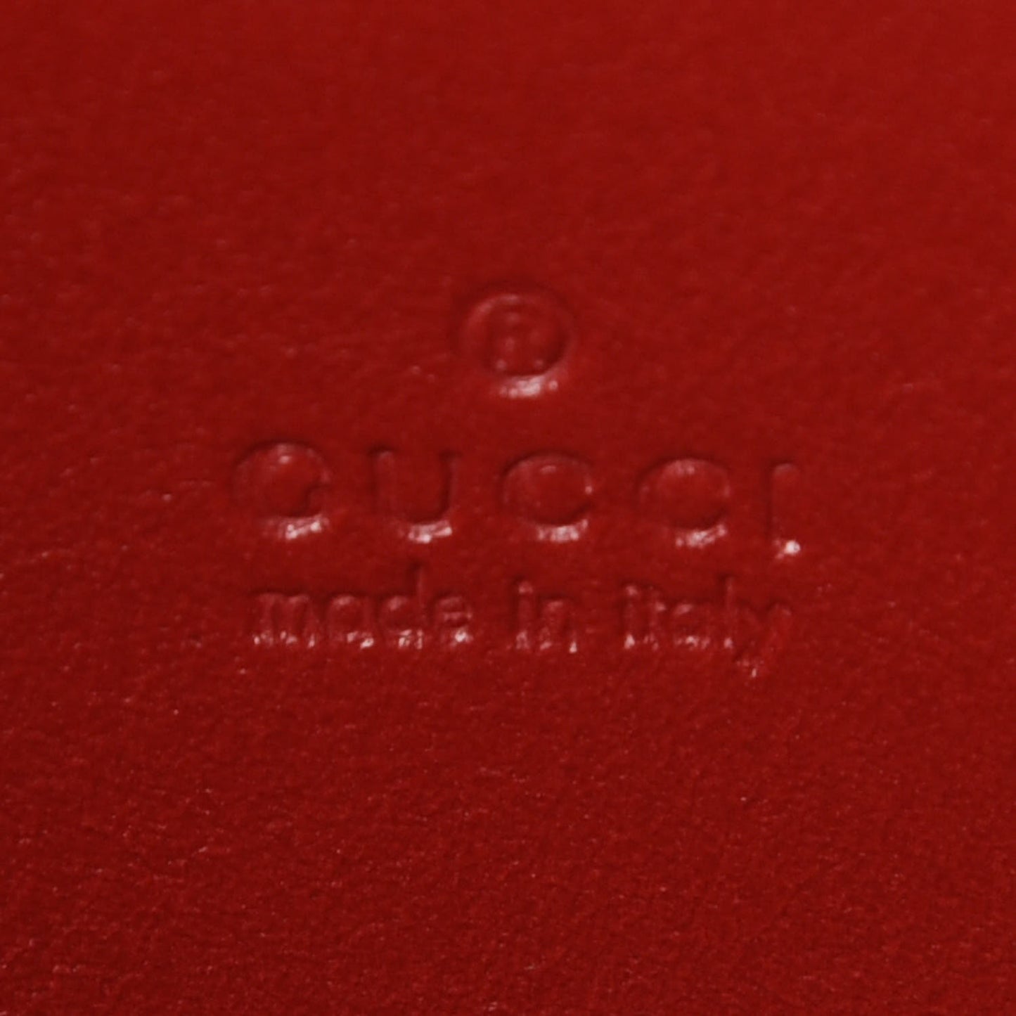 Calfskin Matelasse Mini GG Marmont Chain Wallet Hibiscus Red