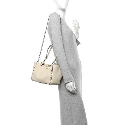 Valentino Garavani Pebbled Calfskin Small Rockstud Tote Ivory 2 of 9