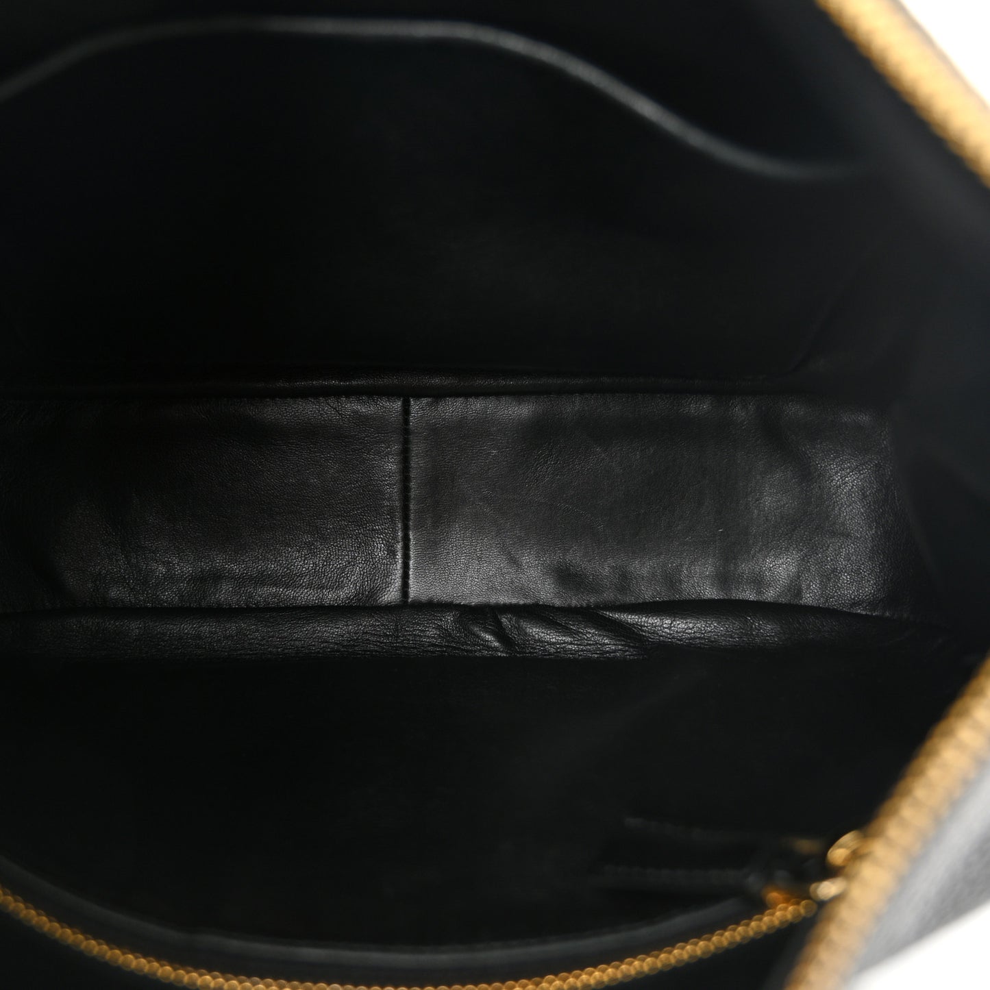 Vitello Daino Soft Zippered Messenger Hobo Black