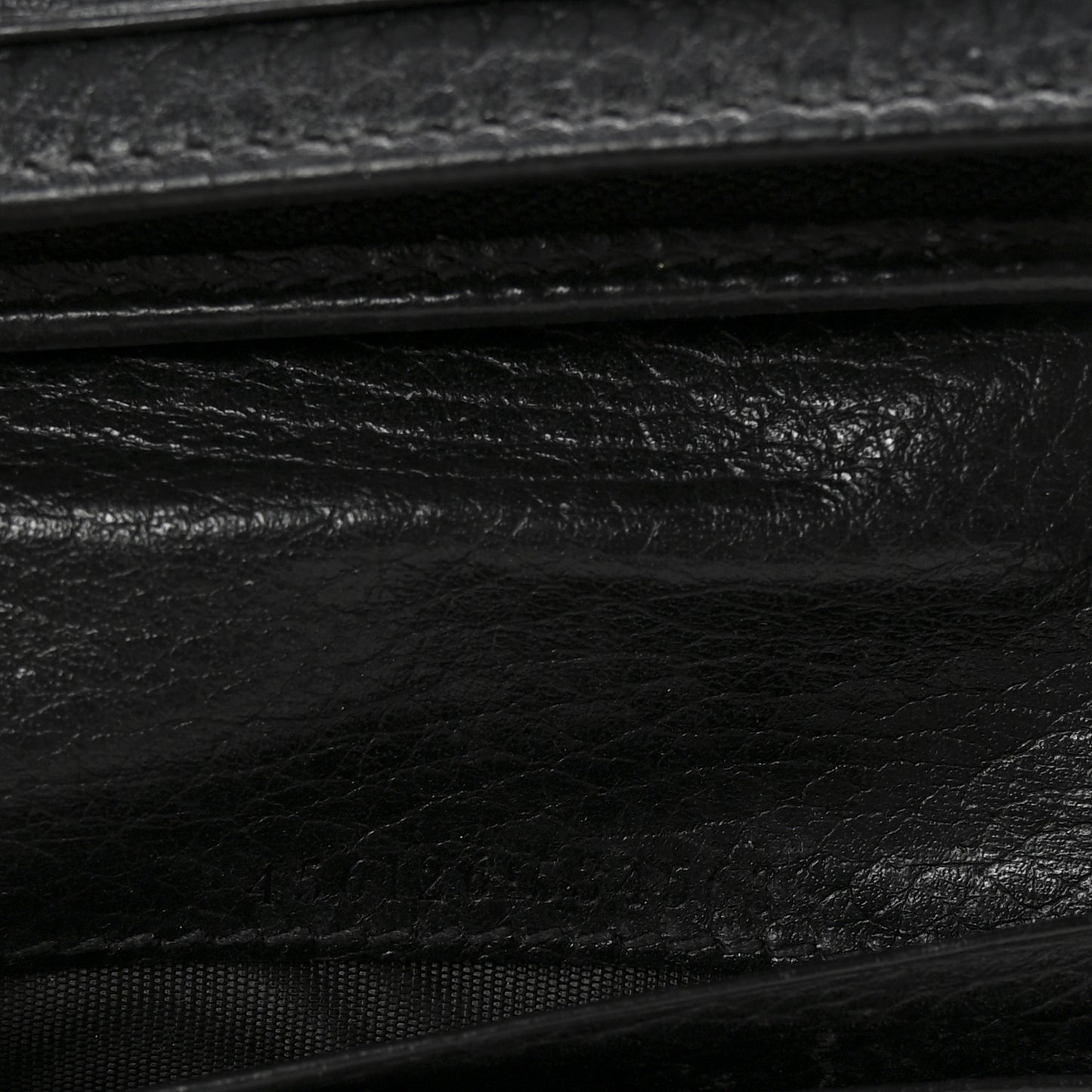 Pebbled Calfskin GG Marmont Card Case Black