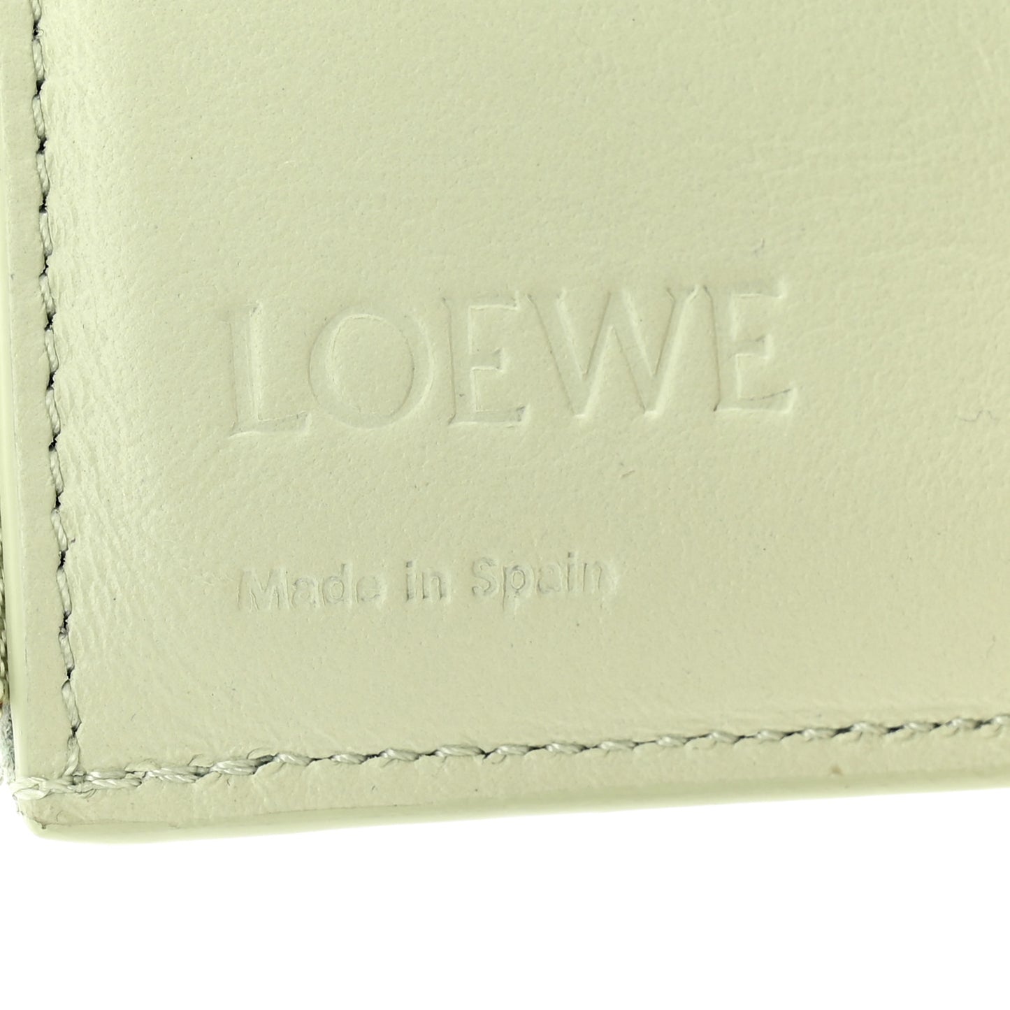 Pebble Grain Calfskin Anagram Small Vertical Wallet Green