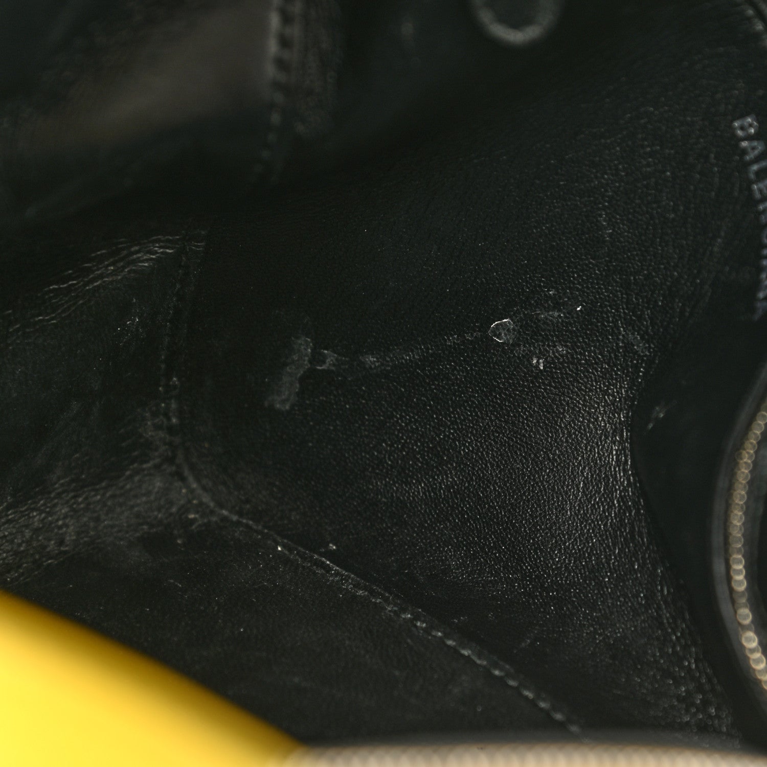 Balenciaga Shiny Day Calfskin Logo S Triangle Duffle Jaune Black 20 of 25