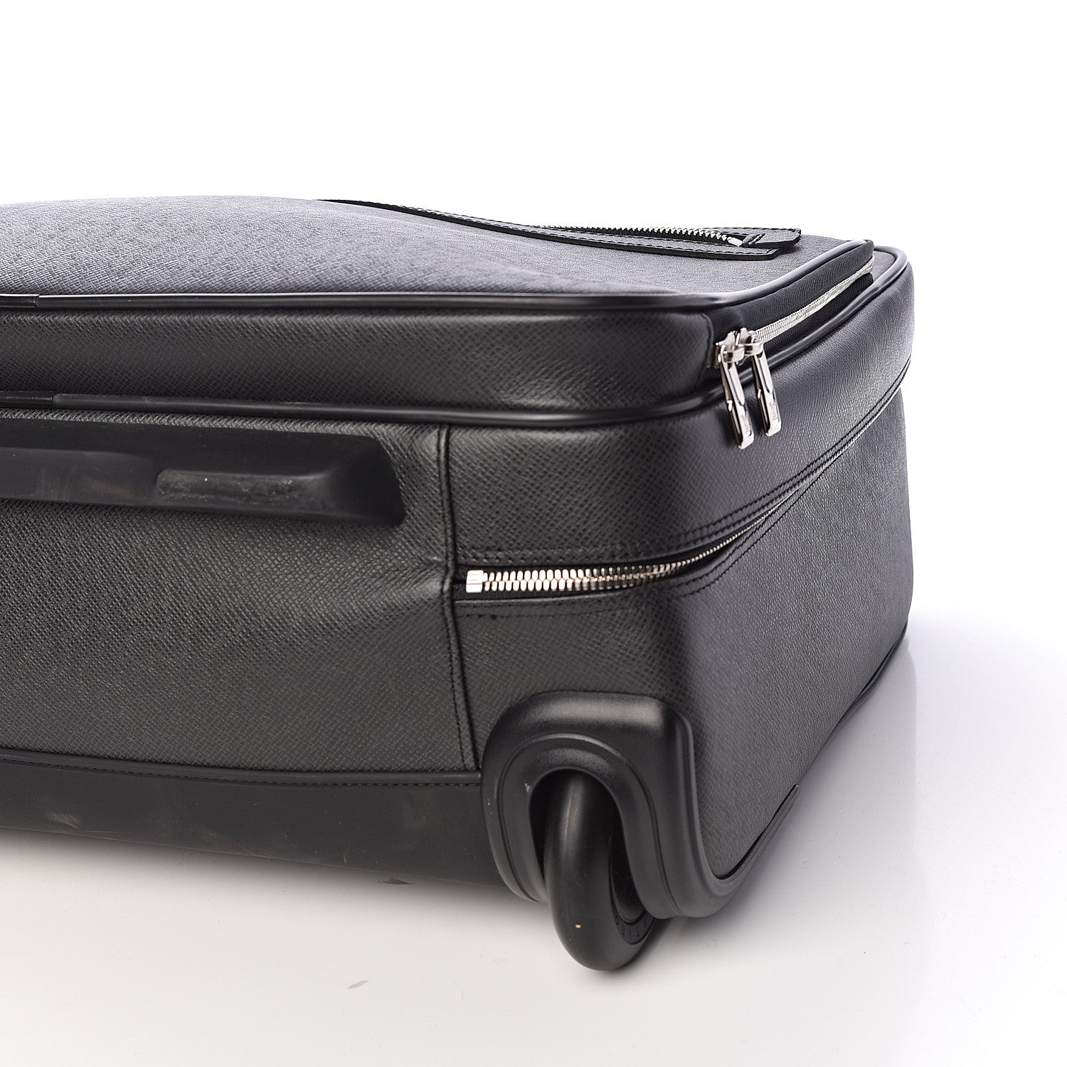 Louis Vuitton Taiga Pilot Case Ardoise 16 of 17