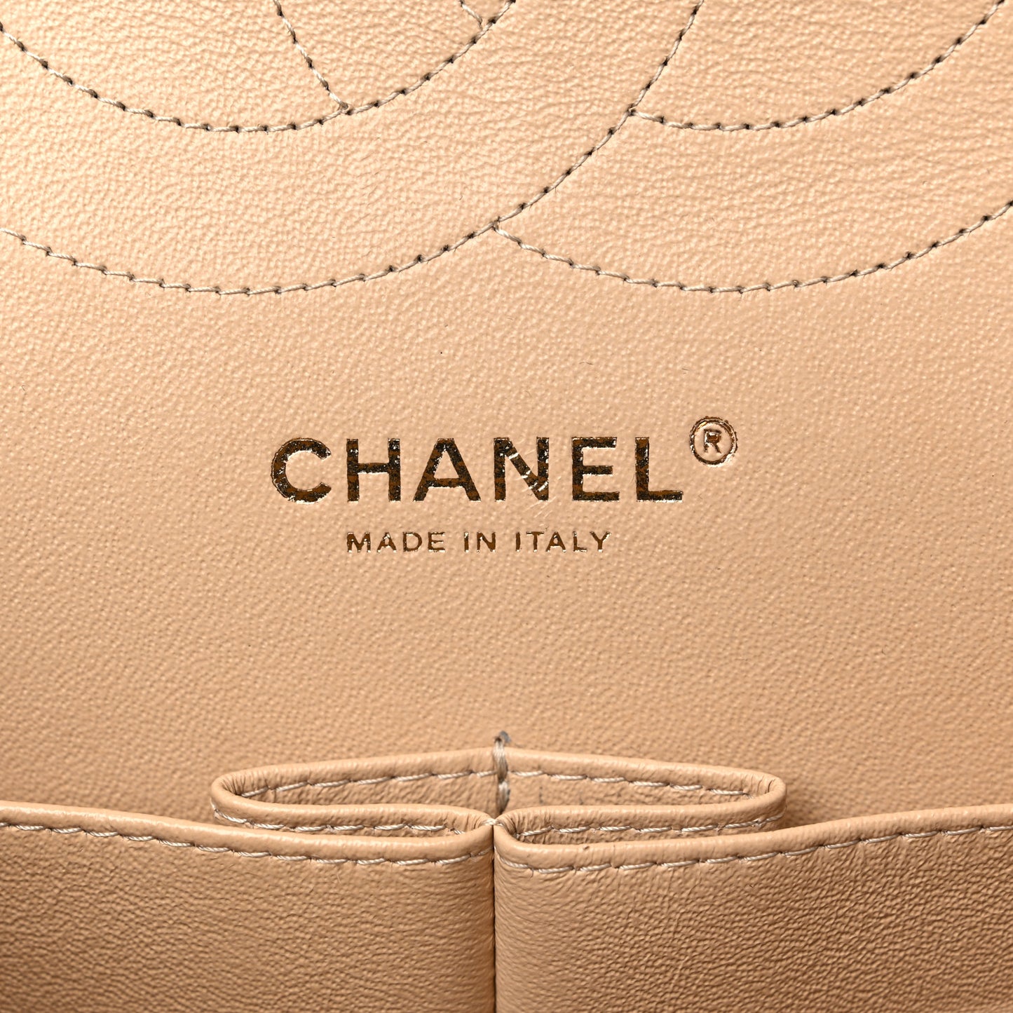 Caviar Quilted Jumbo Double Flap Beige Clair