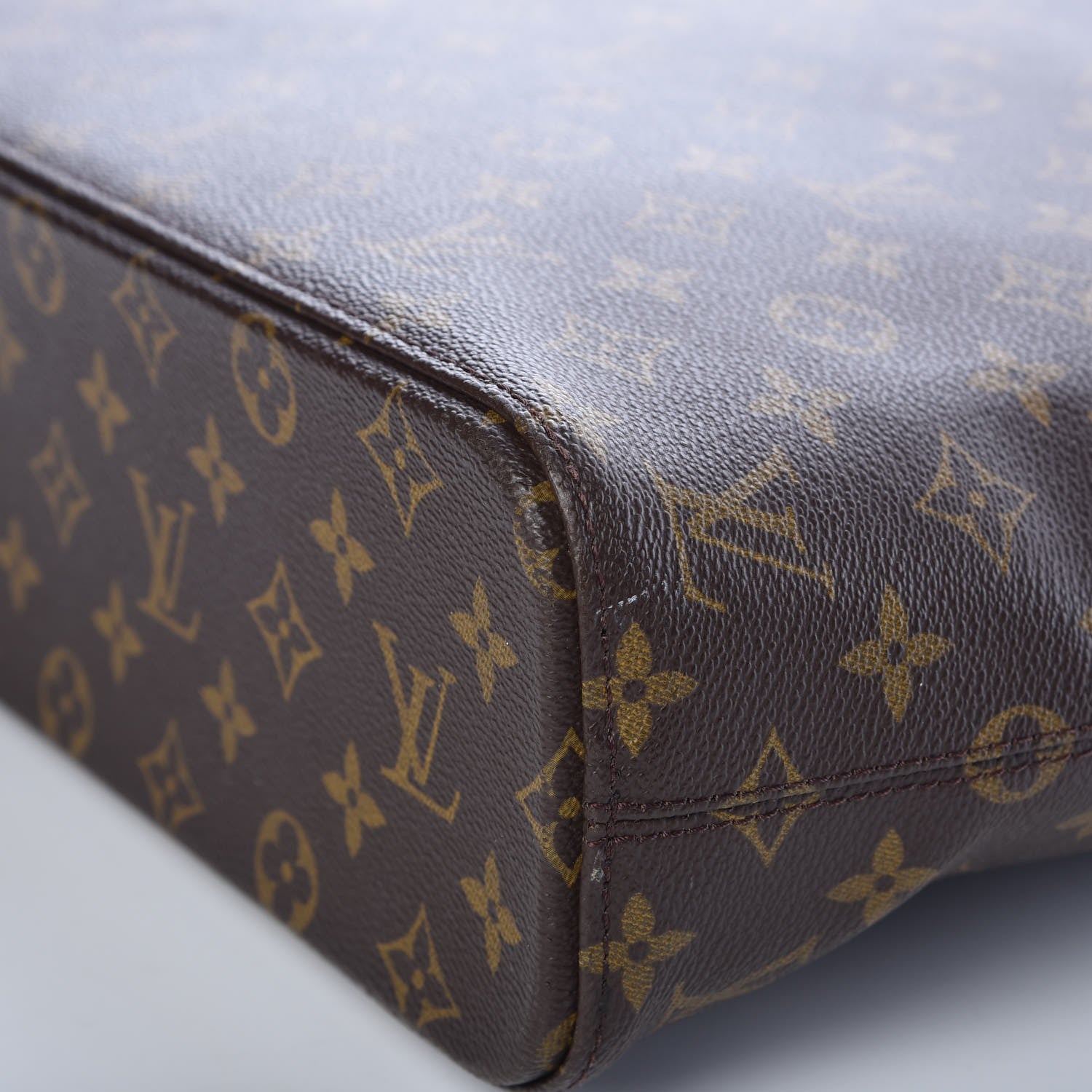 Louis Vuitton Monogram Luco 14 of 16