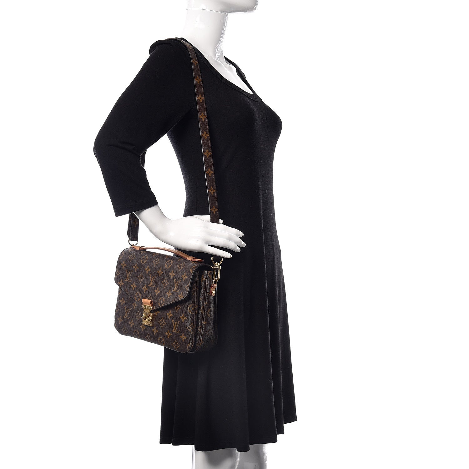 Louis Vuitton Monogram Pochette Metis 2 of 10