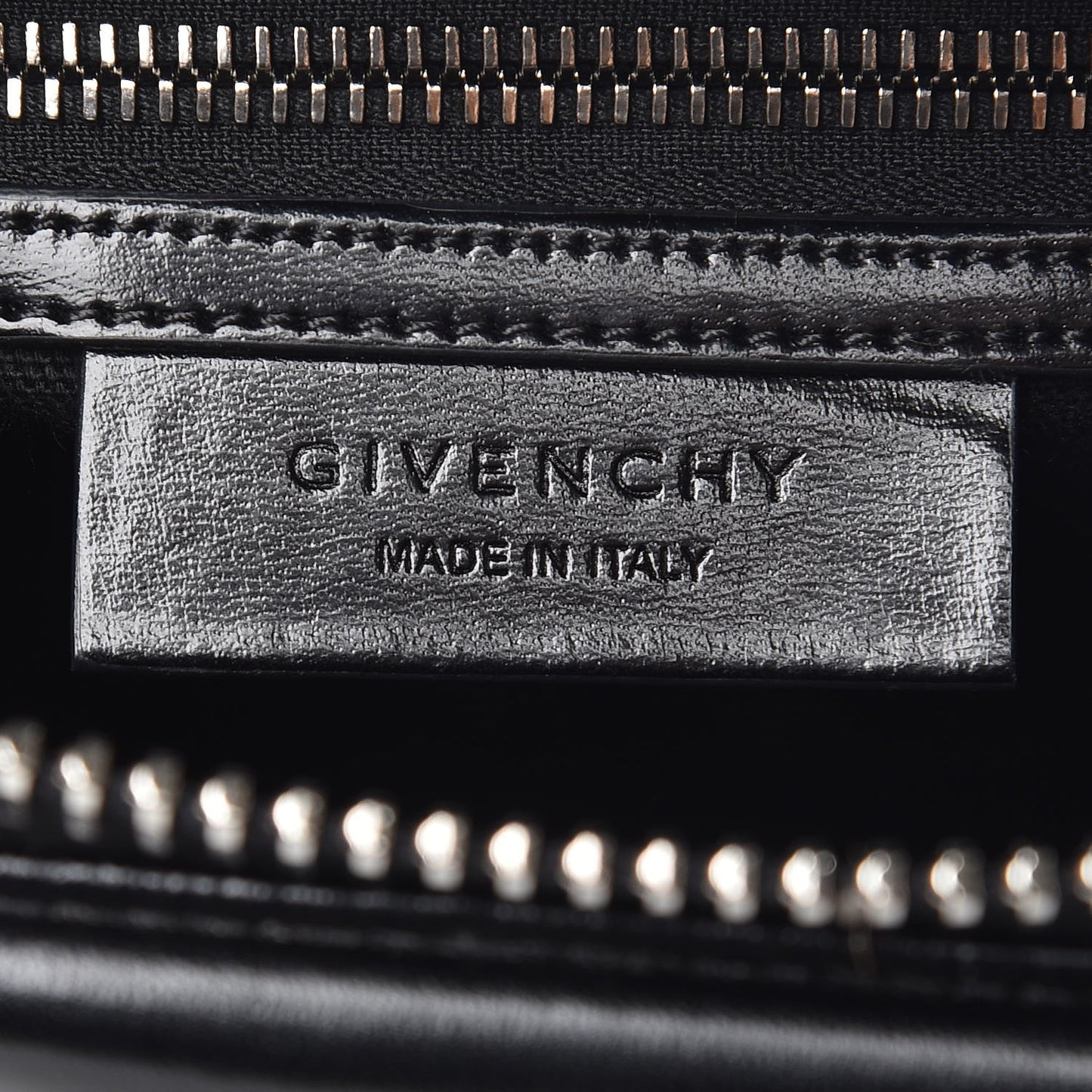 Shiny Lord Calfskin Mini Antigona Black
