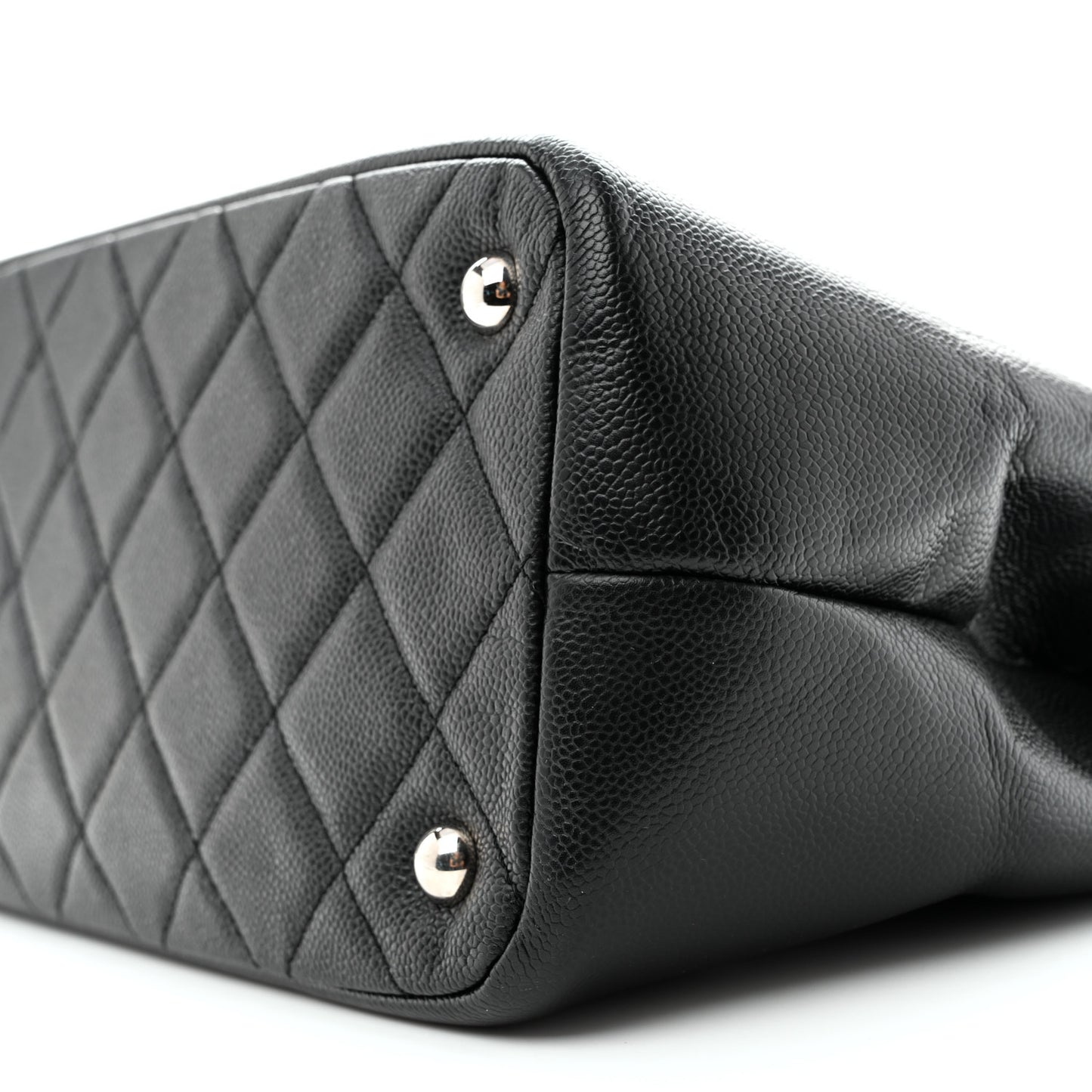 Caviar Timeless CC Soft Tote Black