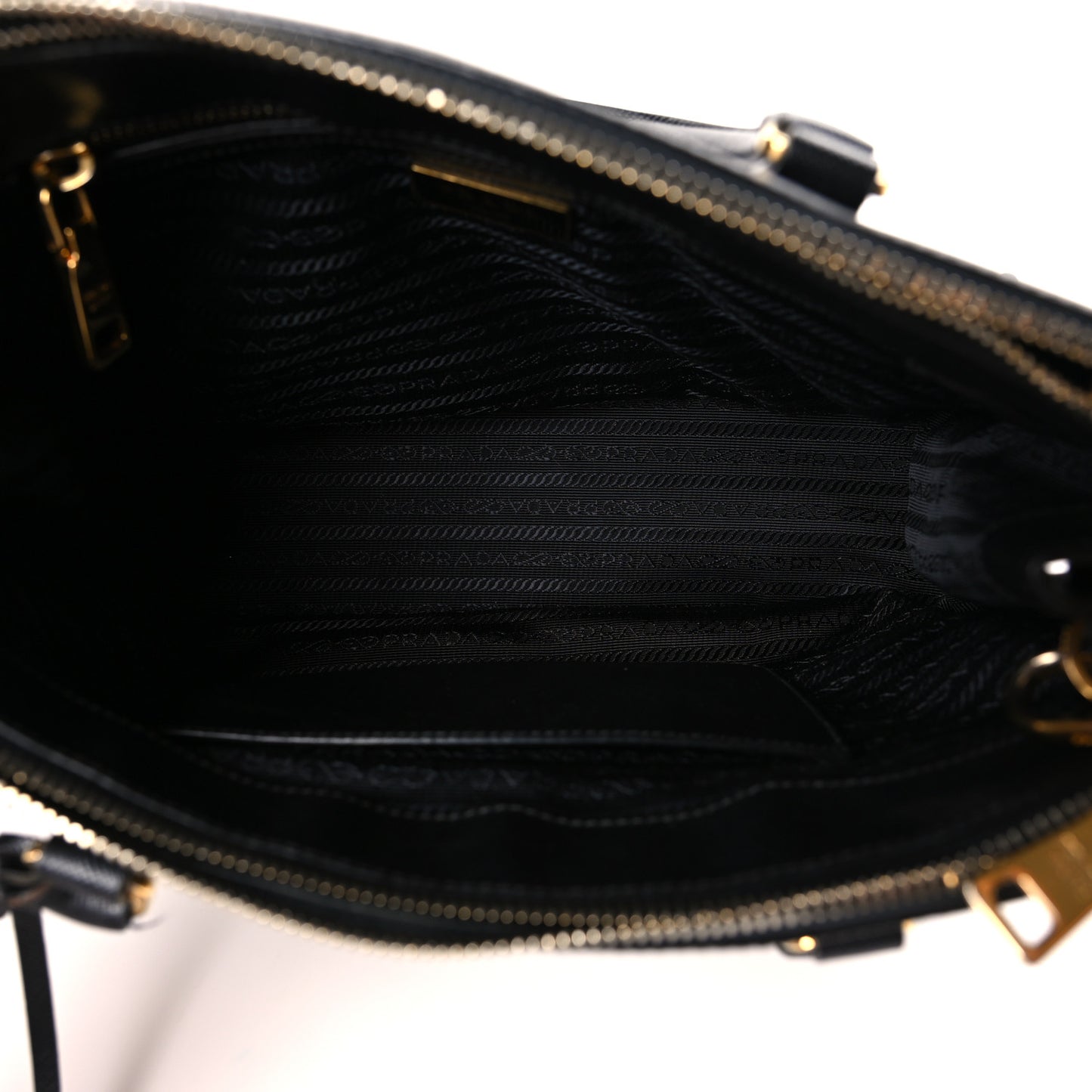 Saffiano Medium Galleria Double Zip Tote Black