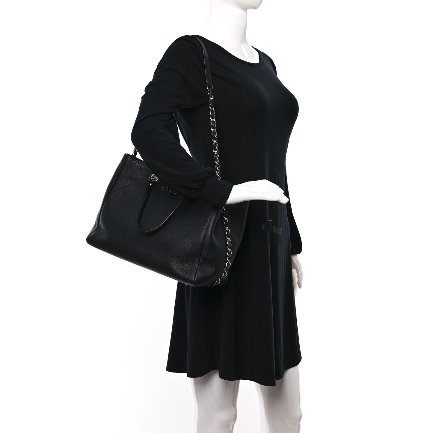 Bullskin Stitched Medium Shopping Bag Black