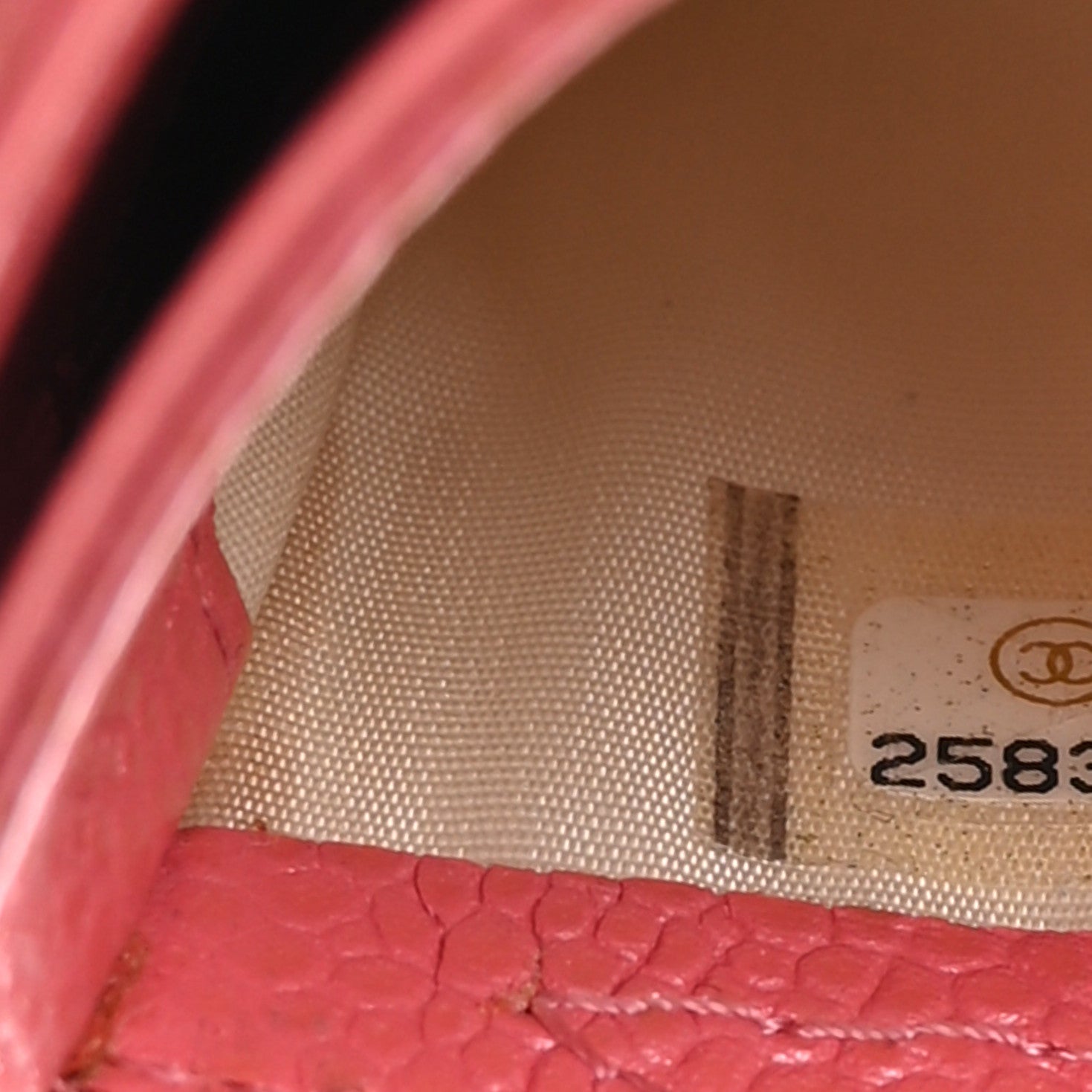 Chanel Caviar Quilted Card Holder Pink 8 of 9