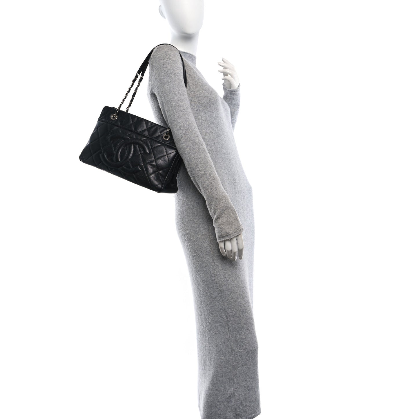 Caviar Quilted CC Timeless Soft Tote Black