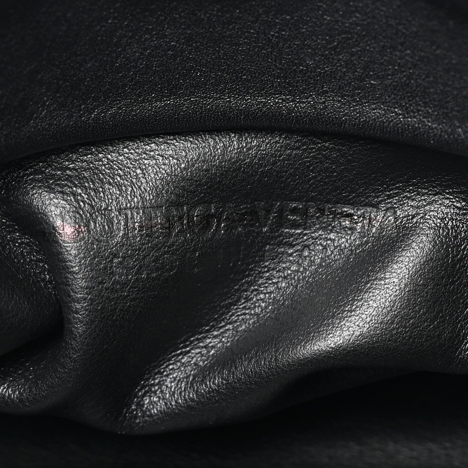 Bottega Veneta Calfskin The Pouch Chain Black 6 of 8