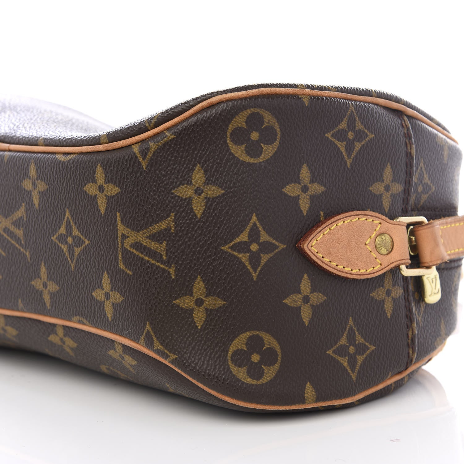 Louis Vuitton Monogram Blois 6 of 8